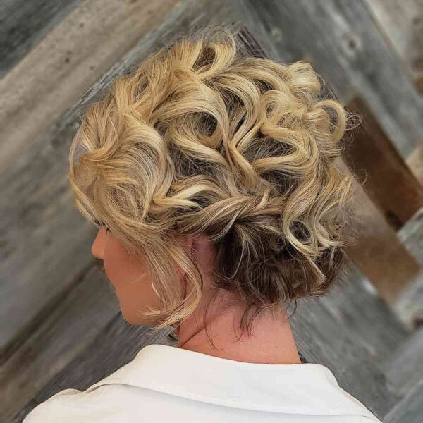 34 Gorgeous Short Wedding Hairstyles and Bridal Hair Ideas